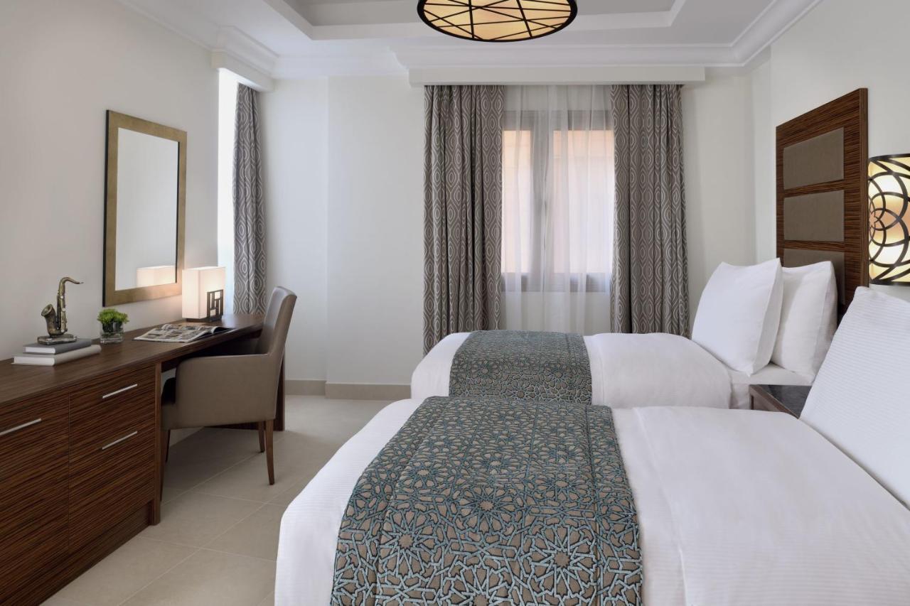 Marriott Executive Apartments Al Khobar Eksteriør billede A guest room at the hotel